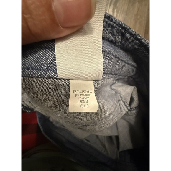 Banana Republic Women's Lightweight Denim Shorts‎ in Blue - Size 10 100% Cotton - Picture 9 of 10